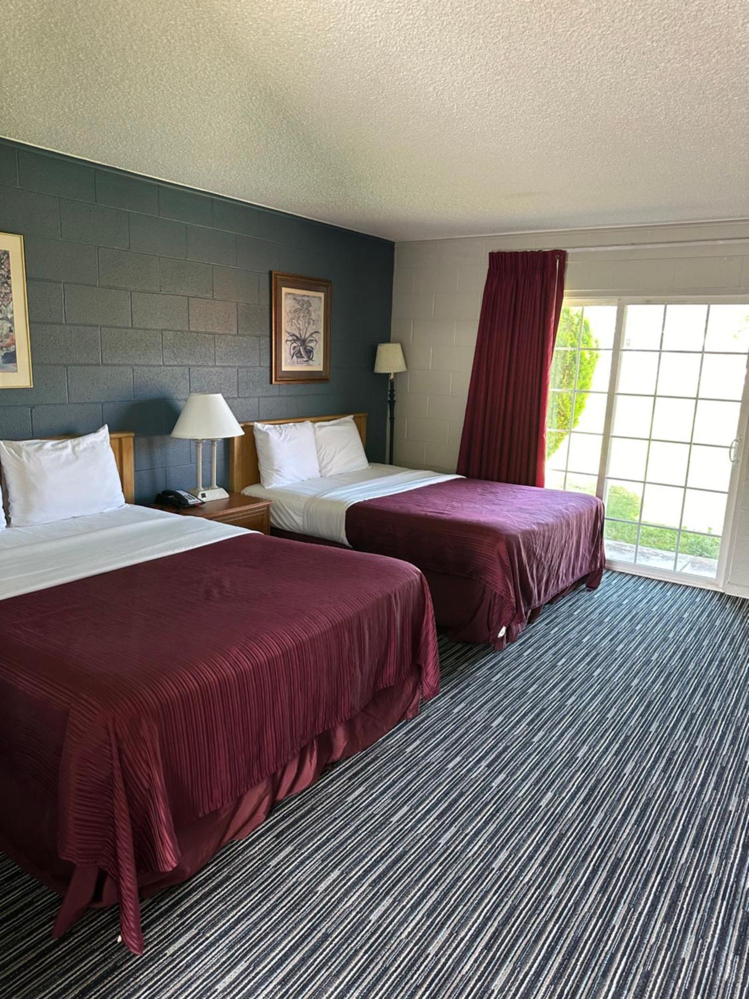 Relax Motel